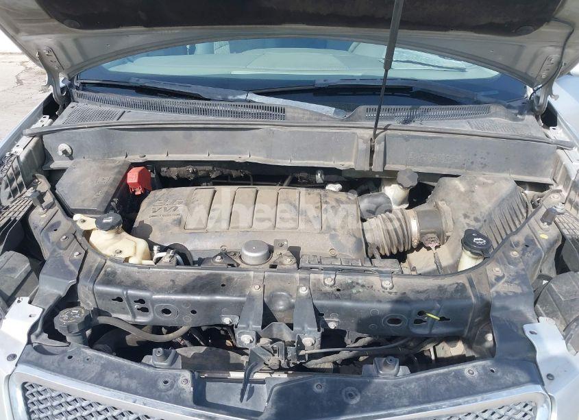 Photo 10 of 2011 Chevrolet Traverse 2LT (VIN 1GNKRJED0BJ100698)