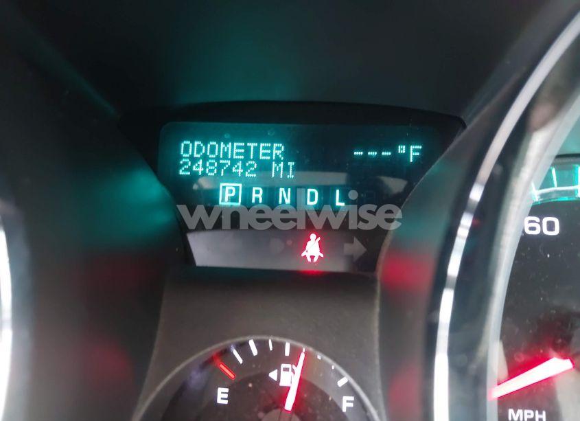 Photo 7 of 2011 Chevrolet Traverse 2LT (VIN 1GNKRJED0BJ100698)