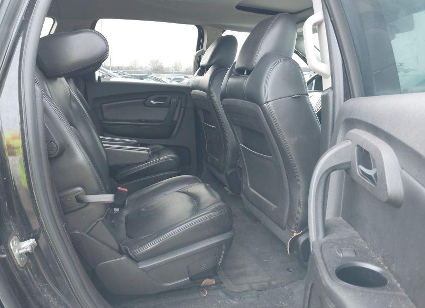 Photo 8 of 2011 Chevrolet Traverse 2LT (VIN 1GNKRJED0BJ144474)