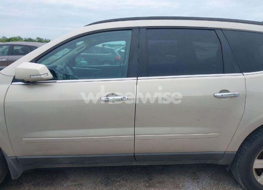 Photo 15 of 2011 Chevrolet Traverse 2LT (VIN 1GNKRJED0BJ177202)