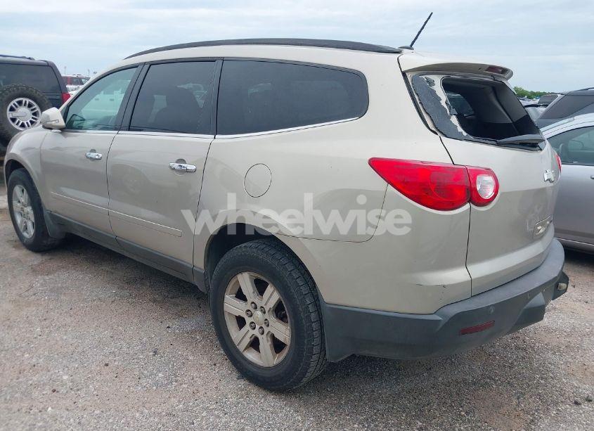 Photo 3 of 2011 Chevrolet Traverse 2LT (VIN 1GNKRJED0BJ177202)