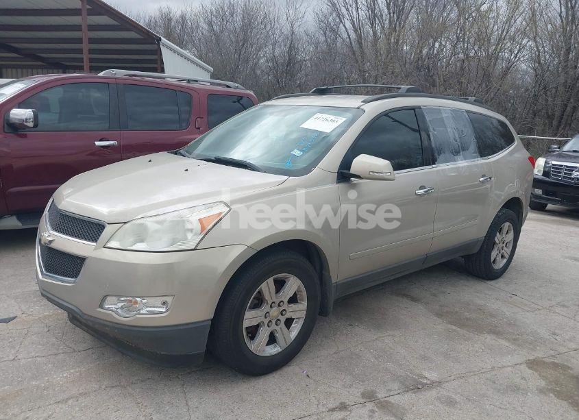 Photo 2 of 2011 Chevrolet Traverse 2LT (VIN 1GNKRJED0BJ185526)