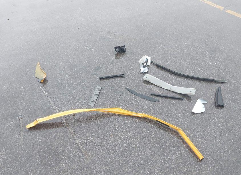 Photo 12 of 2011 Chevrolet Traverse 2LT (VIN 1GNKRJED0BJ185669)