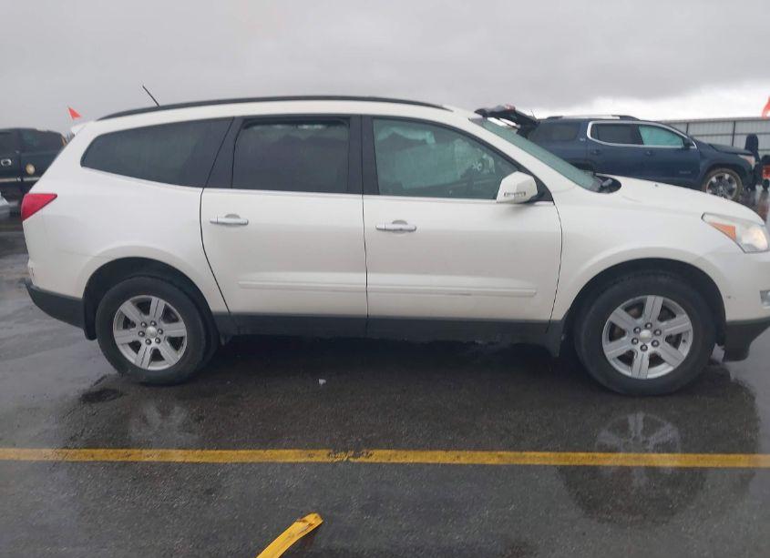 Photo 14 of 2011 Chevrolet Traverse 2LT (VIN 1GNKRJED0BJ185669)