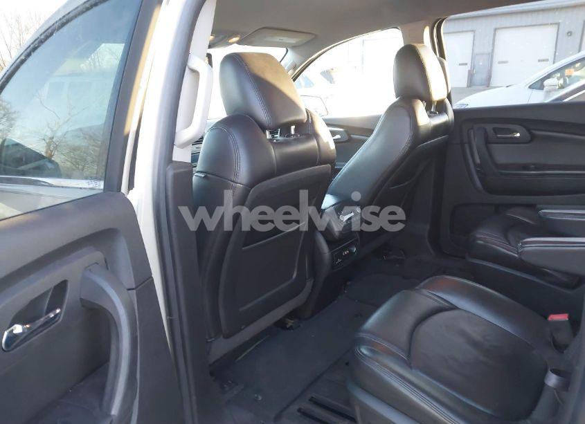 Photo 8 of 2012 Chevrolet Traverse 2LT (VIN 1GNKRJED0CJ295512)