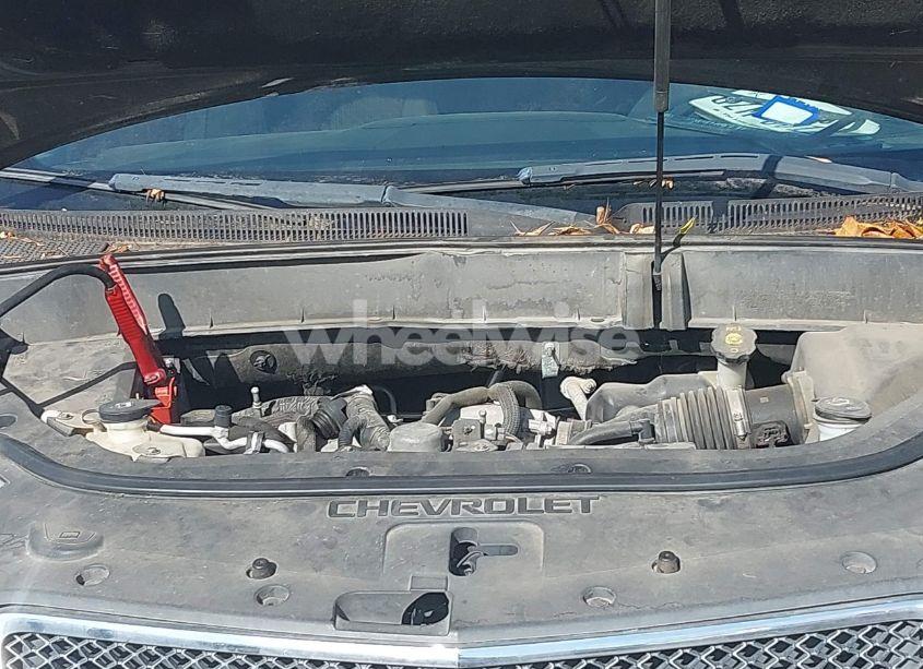 Photo 10 of 2011 Chevrolet Traverse 2LT (VIN 1GNKRJED1BJ197362)