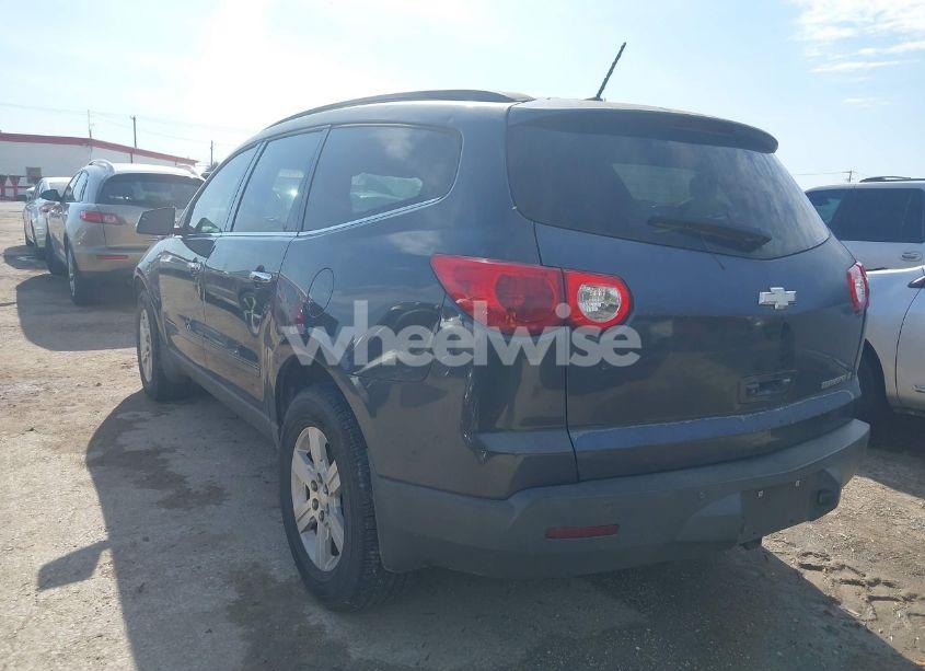 Photo 3 of 2011 Chevrolet Traverse 2LT (VIN 1GNKRJED1BJ197362)