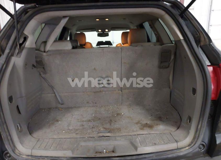 Photo 17 of 2011 Chevrolet Traverse 2LT (VIN 1GNKRJED1BJ251372)