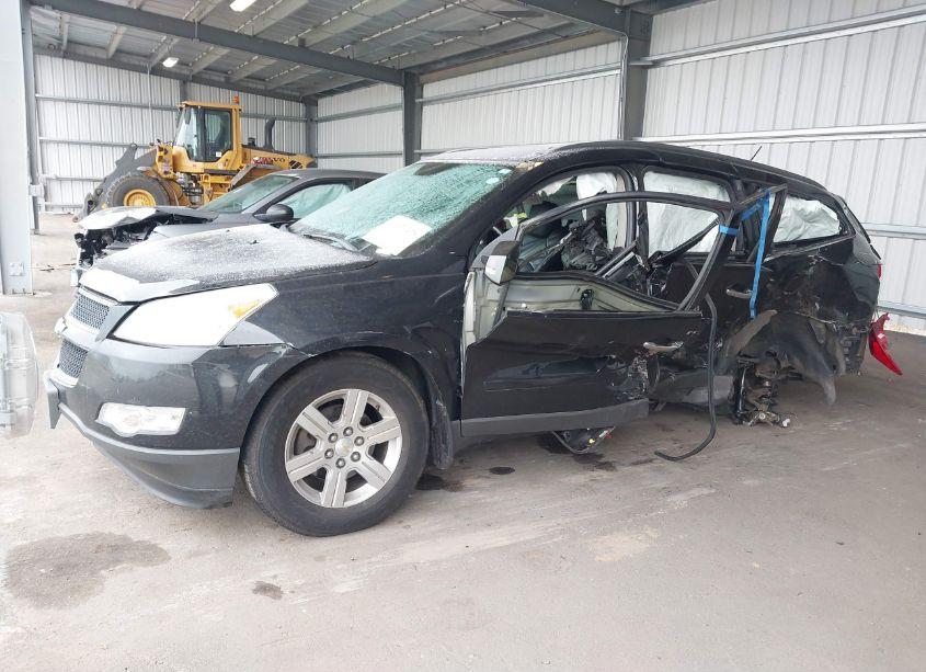 Photo 2 of 2012 Chevrolet Traverse 2LT (VIN 1GNKRJED2CJ105189)
