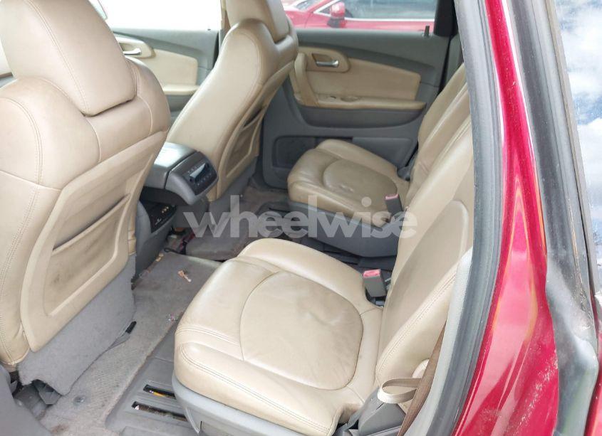 Photo 8 of 2012 Chevrolet Traverse 2LT (VIN 1GNKRJED2CJ372042)