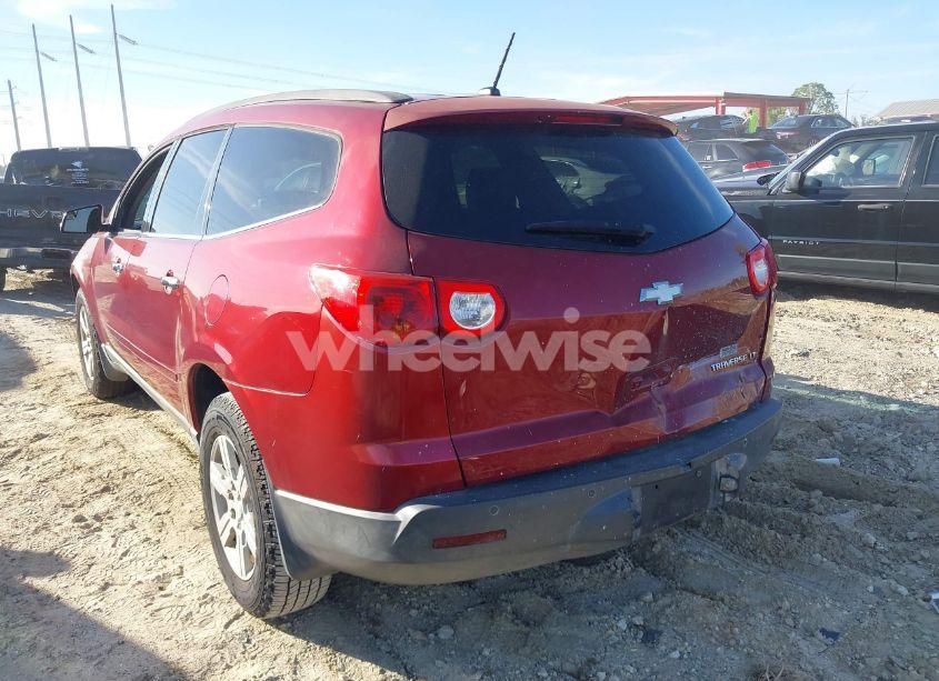Photo 3 of 2011 Chevrolet Traverse 2LT (VIN 1GNKRJED4BJ184914)