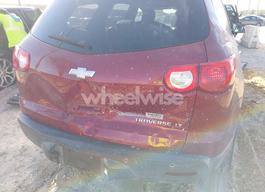 Photo 6 of 2011 Chevrolet Traverse 2LT (VIN 1GNKRJED4BJ184914)