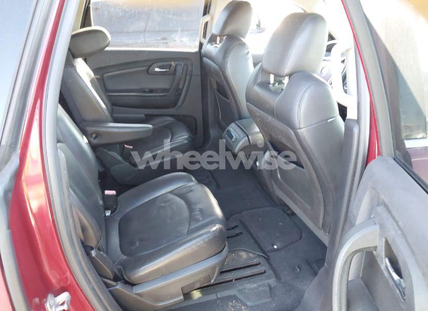 Photo 8 of 2011 Chevrolet Traverse 2LT (VIN 1GNKRJED4BJ184914)