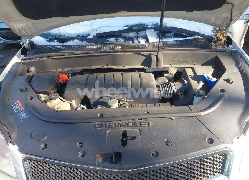 Photo 10 of 2011 Chevrolet Traverse 2LT (VIN 1GNKRJED4BJ317137)