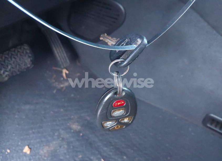 Photo 11 of 2011 Chevrolet Traverse 2LT (VIN 1GNKRJED4BJ317137)