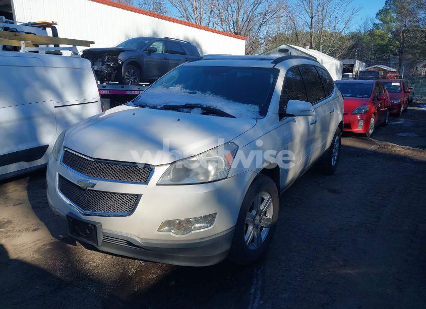 Photo 2 of 2011 Chevrolet Traverse 2LT (VIN 1GNKRJED4BJ317137)