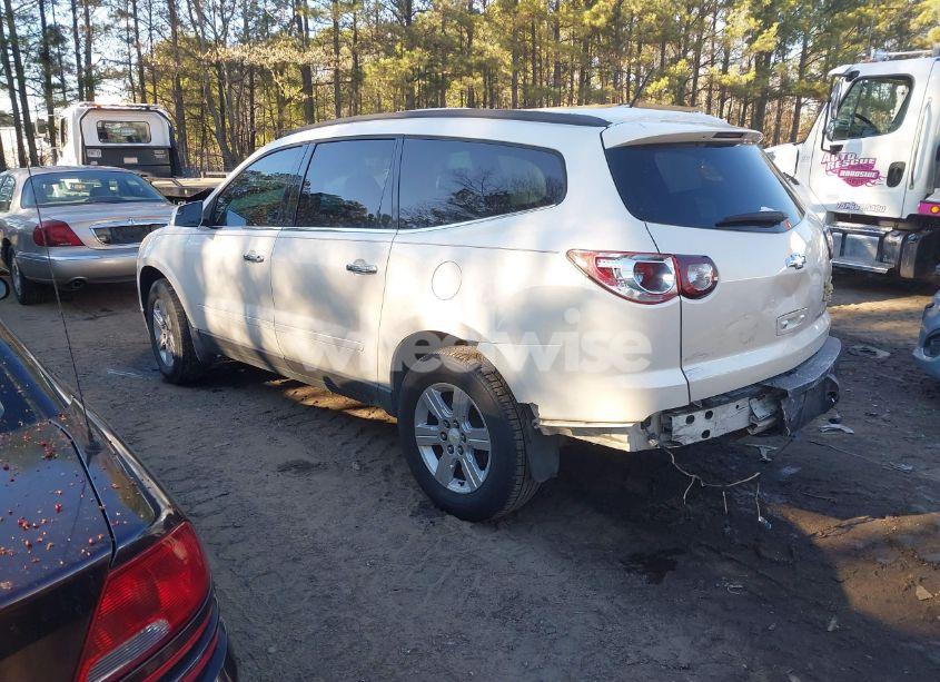 Photo 3 of 2011 Chevrolet Traverse 2LT (VIN 1GNKRJED4BJ317137)