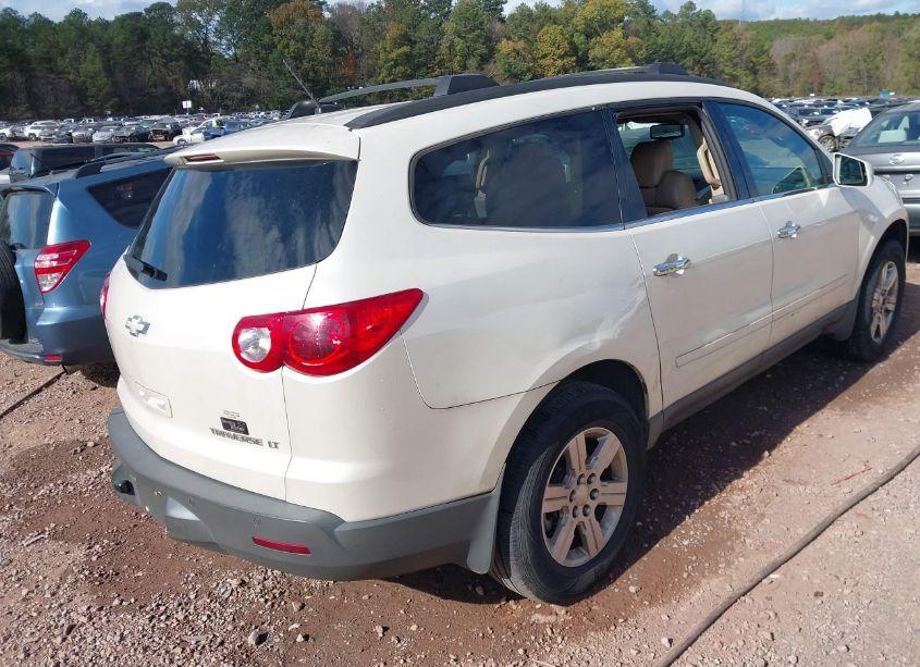 Photo 4 of 2012 Chevrolet Traverse 2LT (VIN 1GNKRJED4CJ373158)