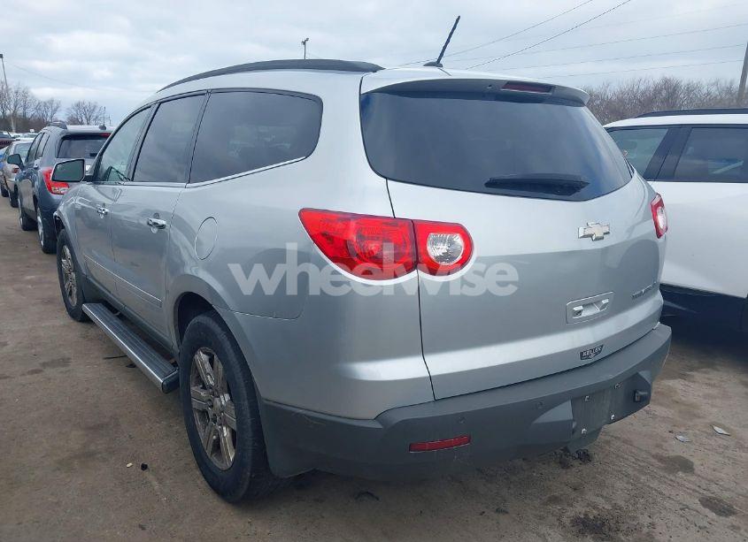 Photo 3 of 2012 Chevrolet Traverse 2LT (VIN 1GNKRJED4CJ413593)