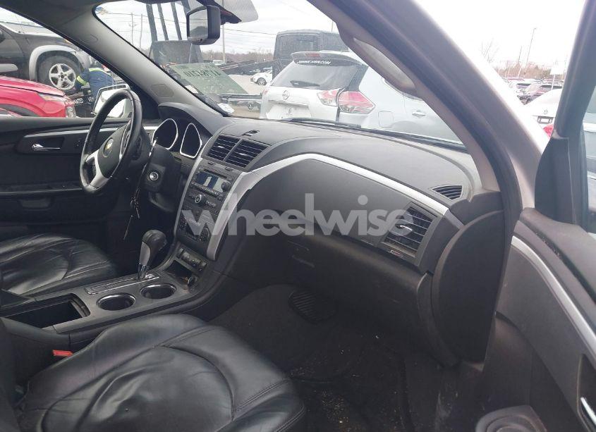 Photo 5 of 2012 Chevrolet Traverse 2LT (VIN 1GNKRJED4CJ413593)