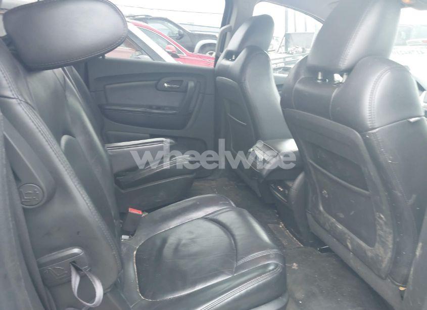 Photo 8 of 2012 Chevrolet Traverse 2LT (VIN 1GNKRJED4CJ413593)