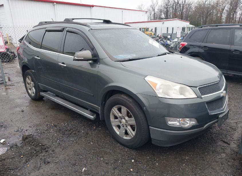 2011 Chevrolet Traverse 2LT (VIN 1GNKRJED5BJ144776) main photo