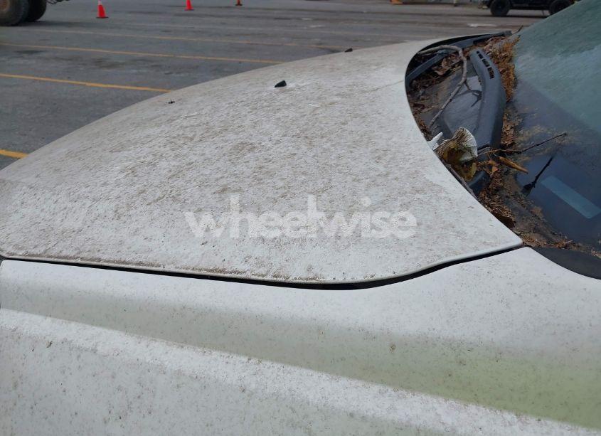 Photo 6 of 2011 Chevrolet Traverse 2LT (VIN 1GNKRJED5BJ229357)