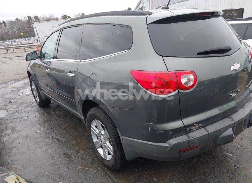 Photo 3 of 2011 Chevrolet Traverse 2LT (VIN 1GNKRJED5BJ355458)