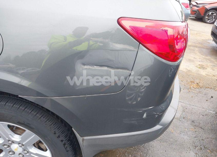 Photo 6 of 2011 Chevrolet Traverse 2LT (VIN 1GNKRJED5BJ355458)