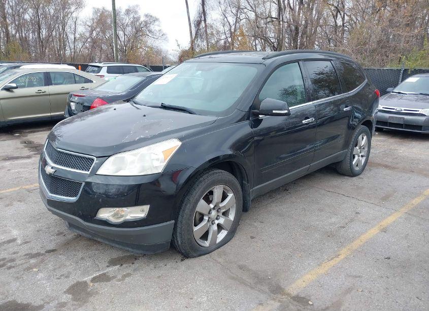 Photo 2 of 2011 Chevrolet Traverse 2LT (VIN 1GNKRJED5BJ355492)