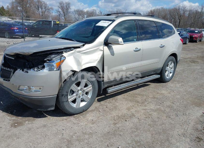 Photo 2 of 2012 Chevrolet Traverse 2LT (VIN 1GNKRJED5CJ286126)