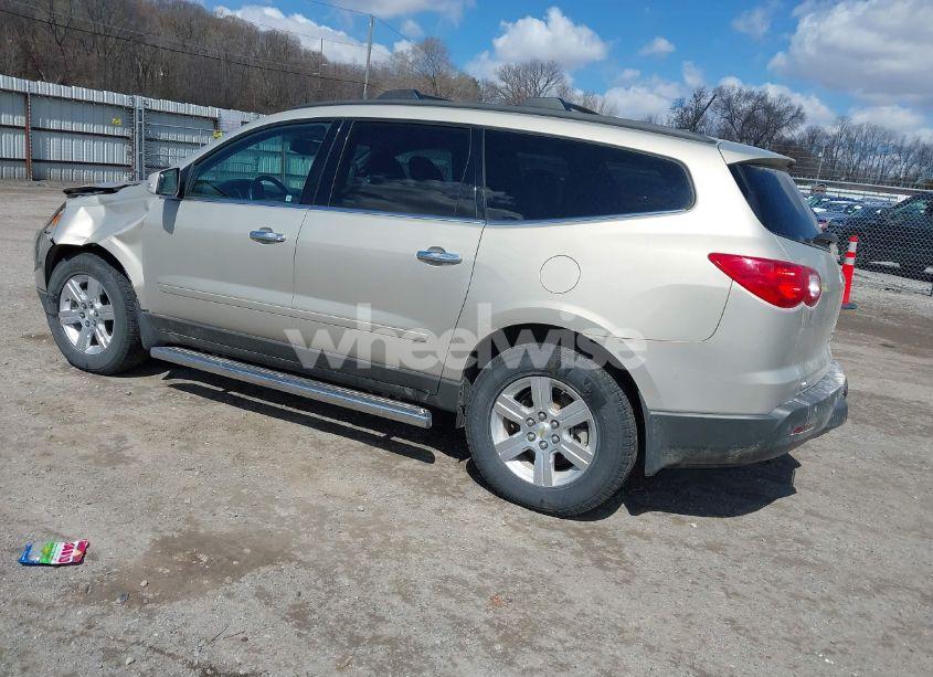 Photo 3 of 2012 Chevrolet Traverse 2LT (VIN 1GNKRJED5CJ286126)