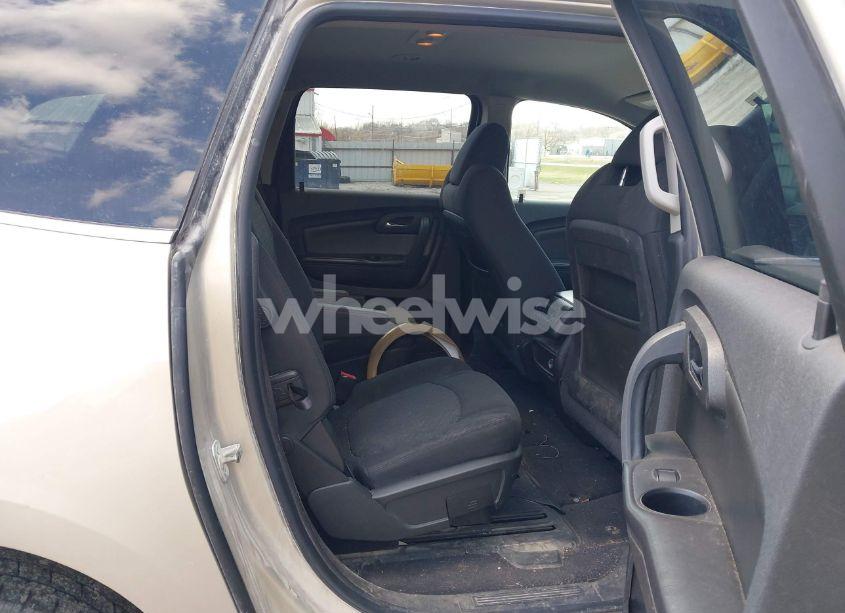 Photo 8 of 2012 Chevrolet Traverse 2LT (VIN 1GNKRJED5CJ286126)