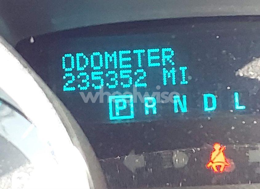 Photo 15 of 2011 Chevrolet Traverse 2LT (VIN 1GNKRJED6BJ217315)