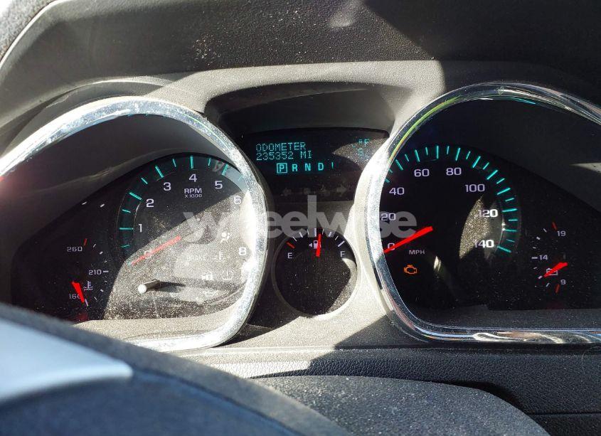 Photo 7 of 2011 Chevrolet Traverse 2LT (VIN 1GNKRJED6BJ217315)