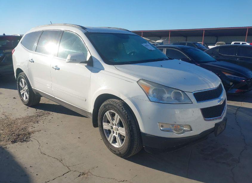 2011 Chevrolet Traverse 2LT (VIN 1GNKRJED7BJ221017) main photo