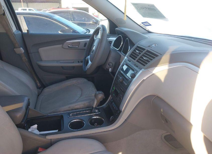 Photo 5 of 2011 Chevrolet Traverse 2LT (VIN 1GNKRJED7BJ221017)