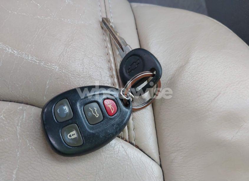 Photo 11 of 2011 Chevrolet Traverse 2LT (VIN 1GNKRJED7BJ272081)