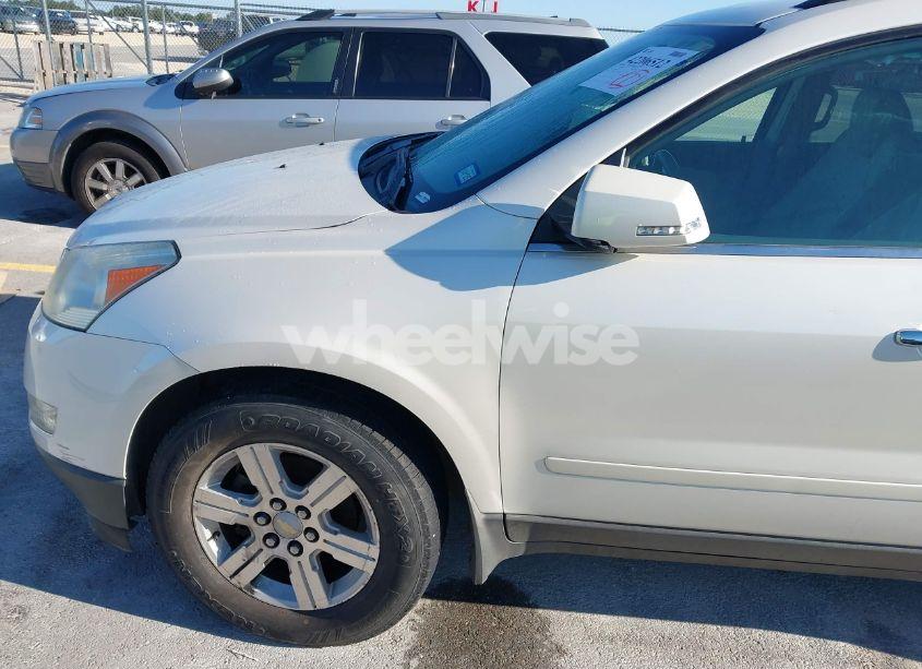 Photo 13 of 2011 Chevrolet Traverse 2LT (VIN 1GNKRJED7BJ272081)