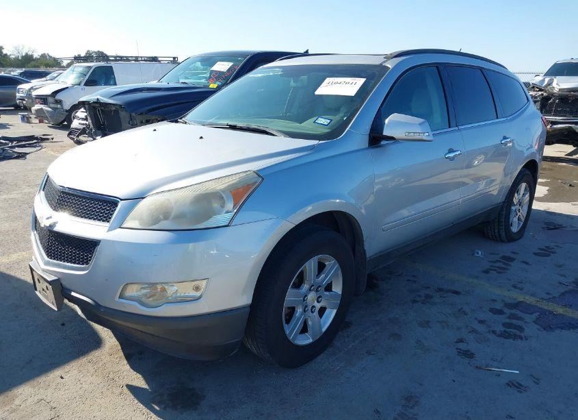 Photo 2 of 2012 Chevrolet Traverse 2LT (VIN 1GNKRJED7CJ115538)