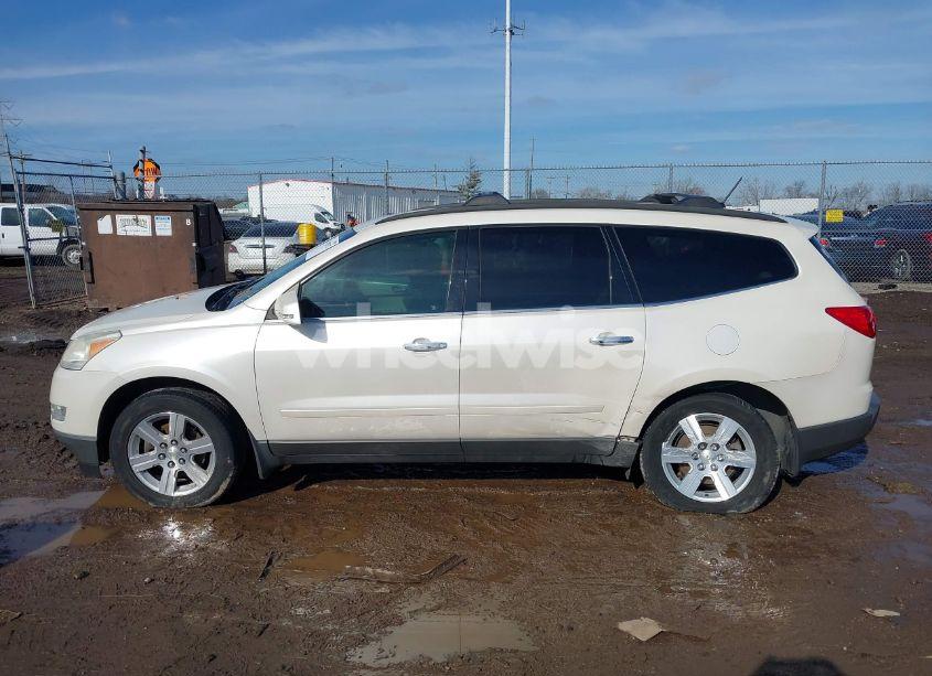 Photo 14 of 2011 Chevrolet Traverse 2LT (VIN 1GNKRJED8BJ149180)