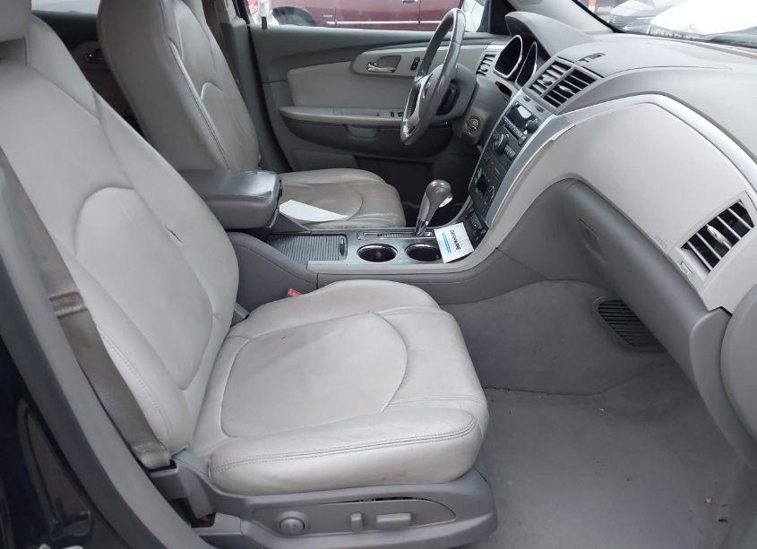 Photo 5 of 2012 Chevrolet Traverse 2LT (VIN 1GNKRJED8CJ367914)