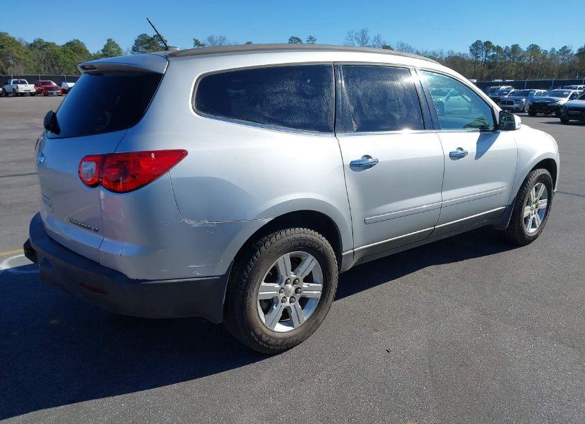 Photo 4 of 2011 Chevrolet Traverse 2LT (VIN 1GNKRJED9BJ123008)