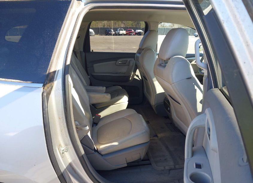 Photo 8 of 2011 Chevrolet Traverse 2LT (VIN 1GNKRJED9BJ123008)