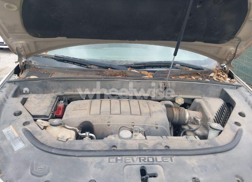 Photo 10 of 2012 Chevrolet Traverse 2LT (VIN 1GNKRJED9CJ173912)