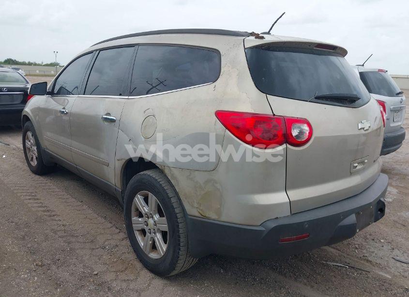 Photo 3 of 2012 Chevrolet Traverse 2LT (VIN 1GNKRJED9CJ173912)