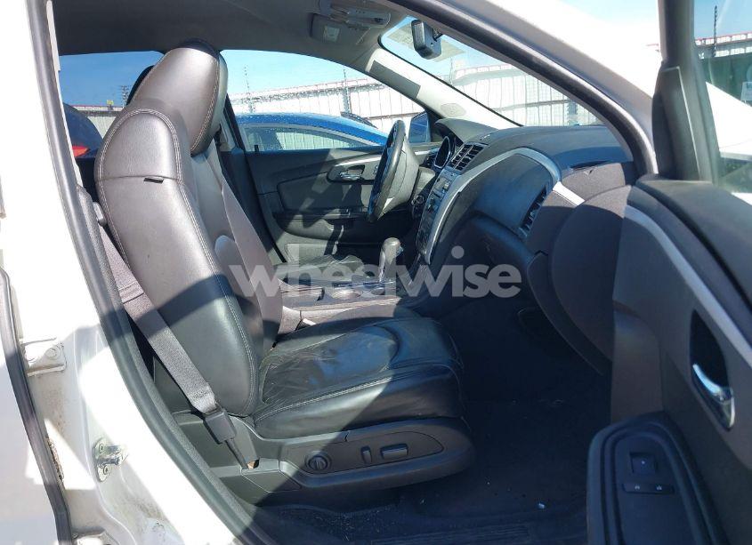 Photo 5 of 2012 Chevrolet Traverse 2LT (VIN 1GNKRJED9CJ288283)