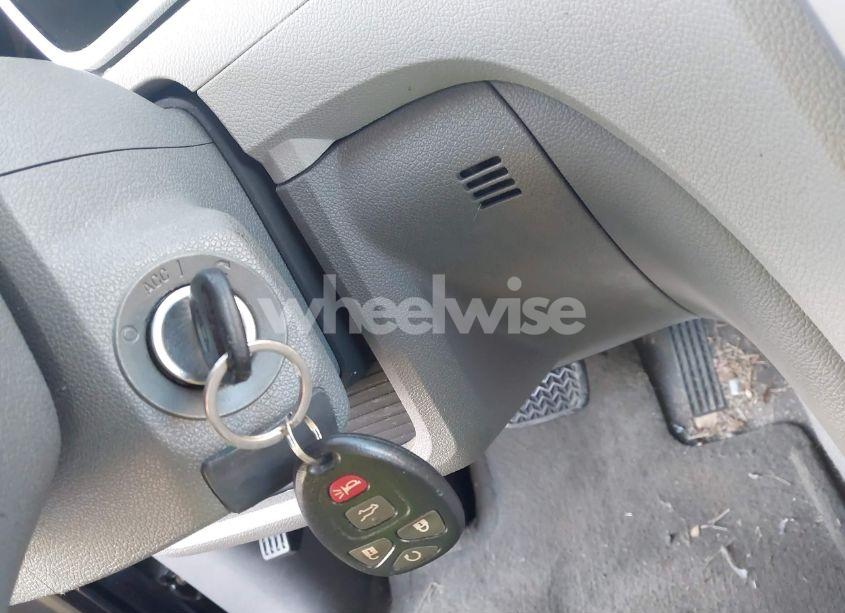 Photo 11 of 2011 Chevrolet Traverse 2LT (VIN 1GNKRJEDXBJ404220)