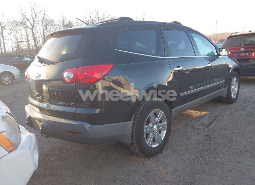 Photo 4 of 2011 Chevrolet Traverse 2LT (VIN 1GNKRJEDXBJ404220)