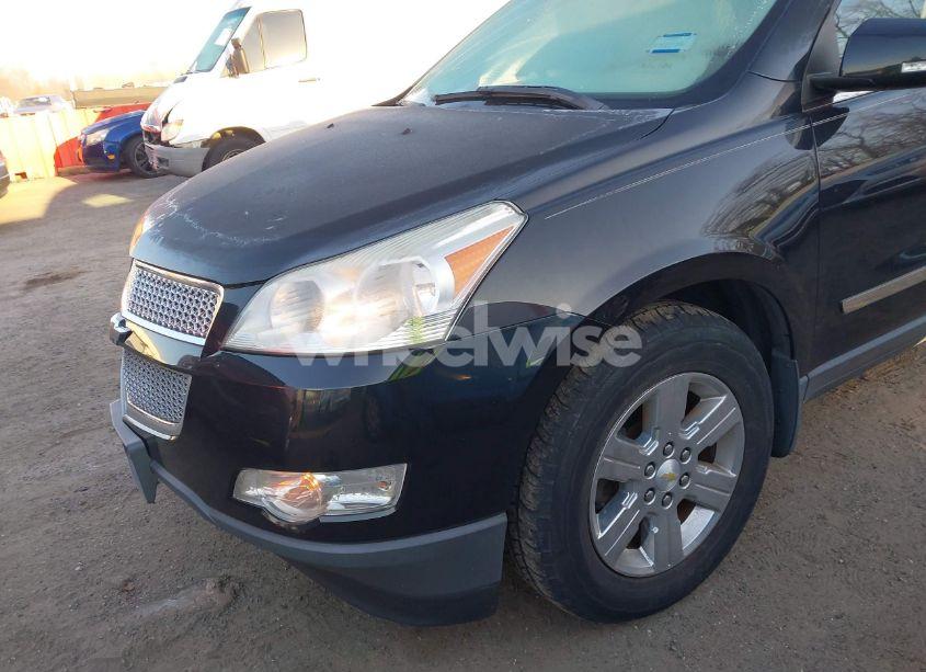 Photo 6 of 2011 Chevrolet Traverse 2LT (VIN 1GNKRJEDXBJ404220)